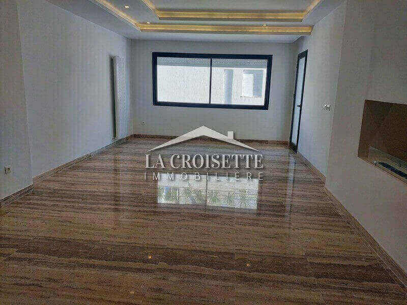 Un appartement s+3 à la Soukra 